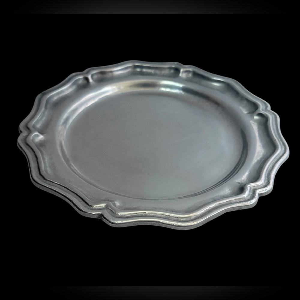 York Metalcrafters Queen Anne Plate - Picture 2 of 8